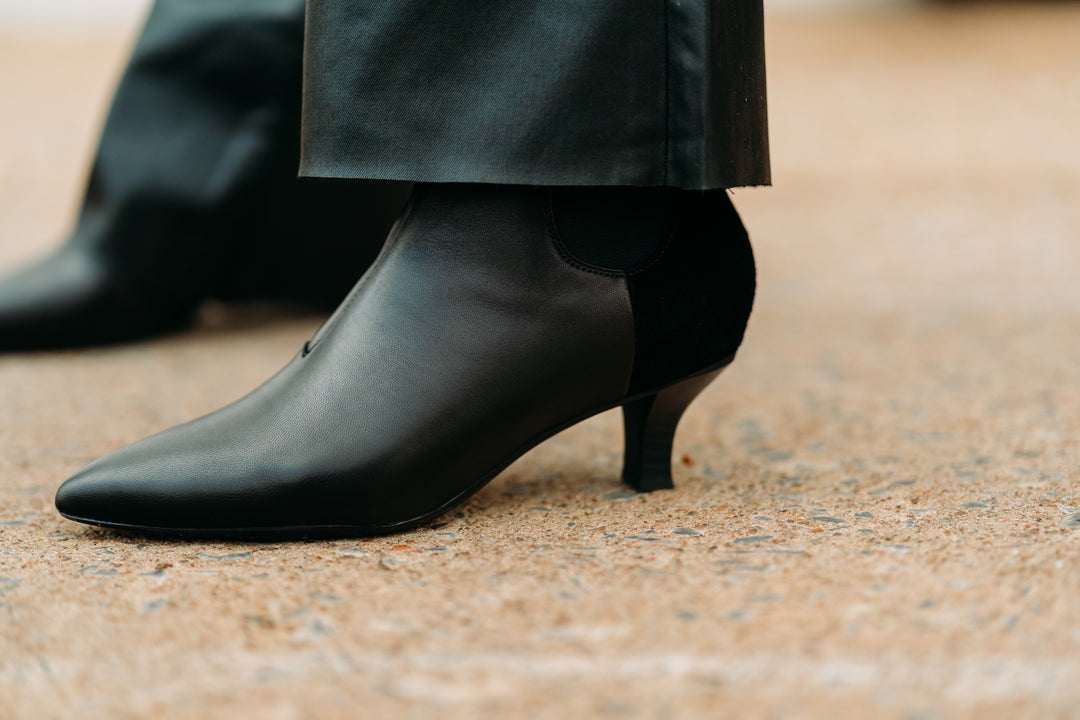 Clarks: Kepley Erin Boot in Black 26180128