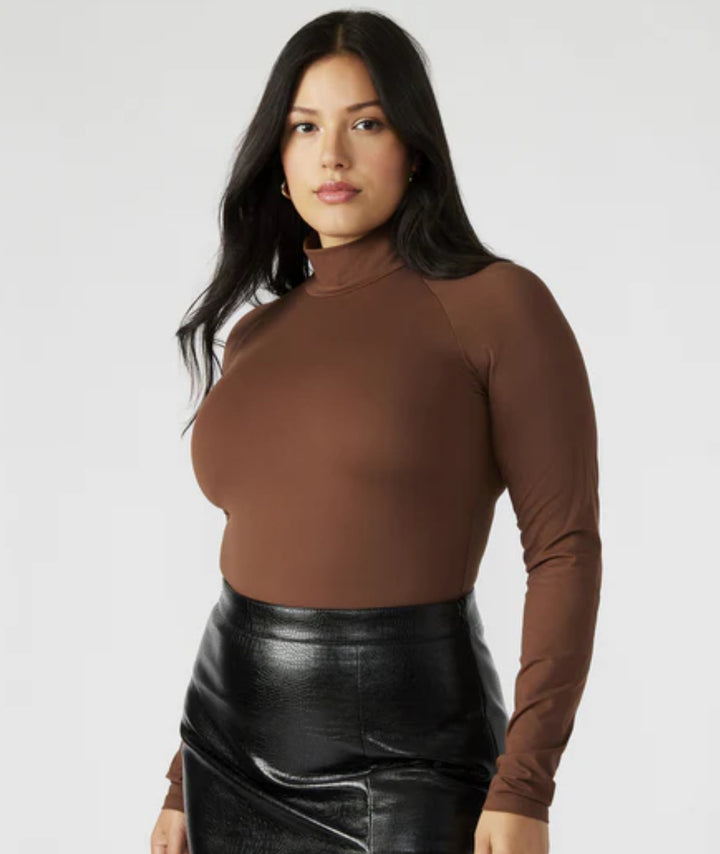 Steve Madden: Nelle Bodysuite in Chestnut