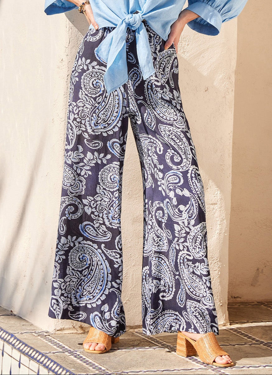 Karen Kane: Wide Leg Pants in Paisley Print