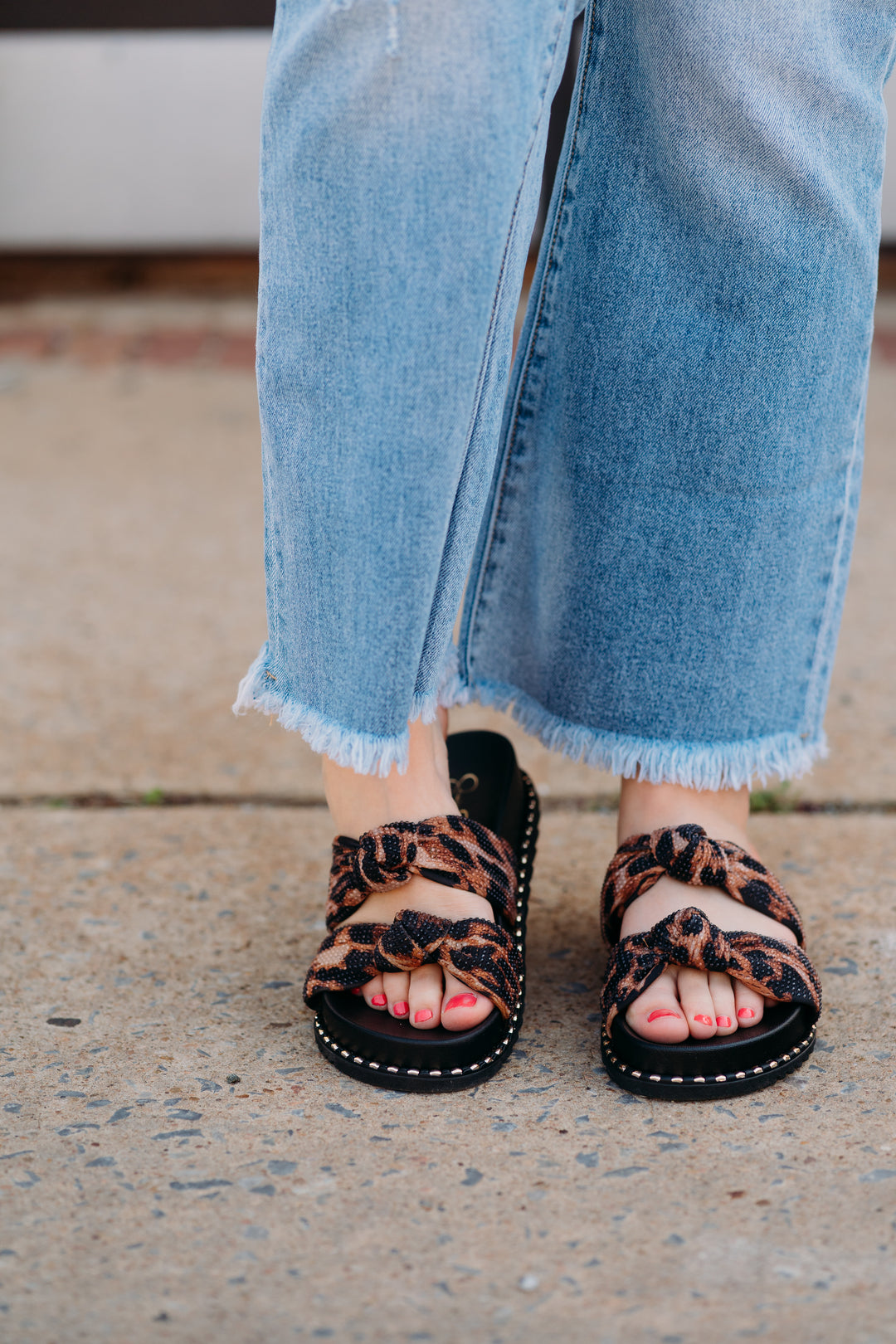 Jessica Simpson: Caralyna2 Sandals in Natural