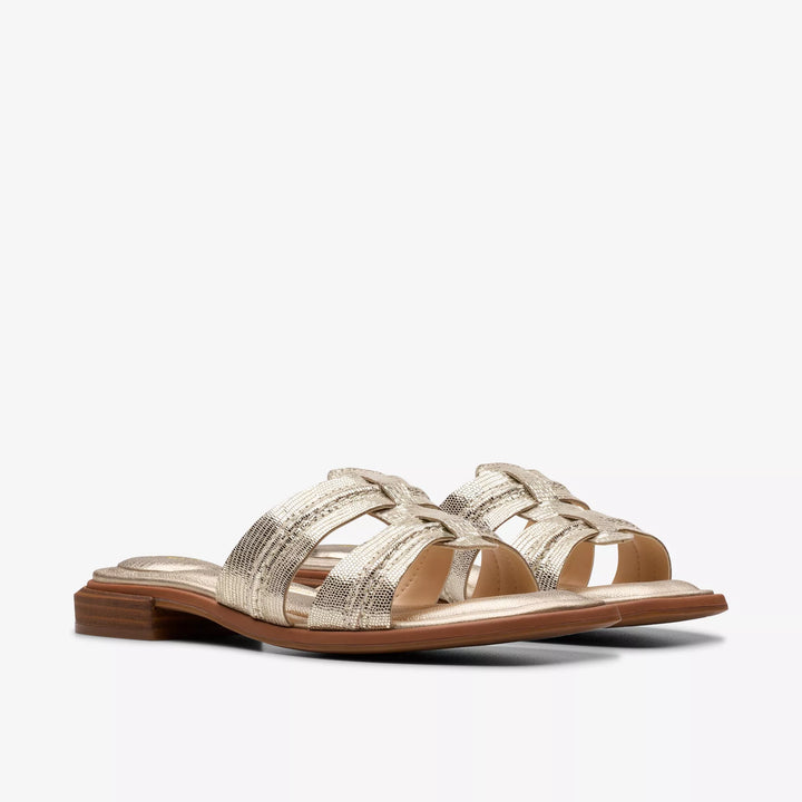 Clarks: Ariany Mule in Champagne Interest