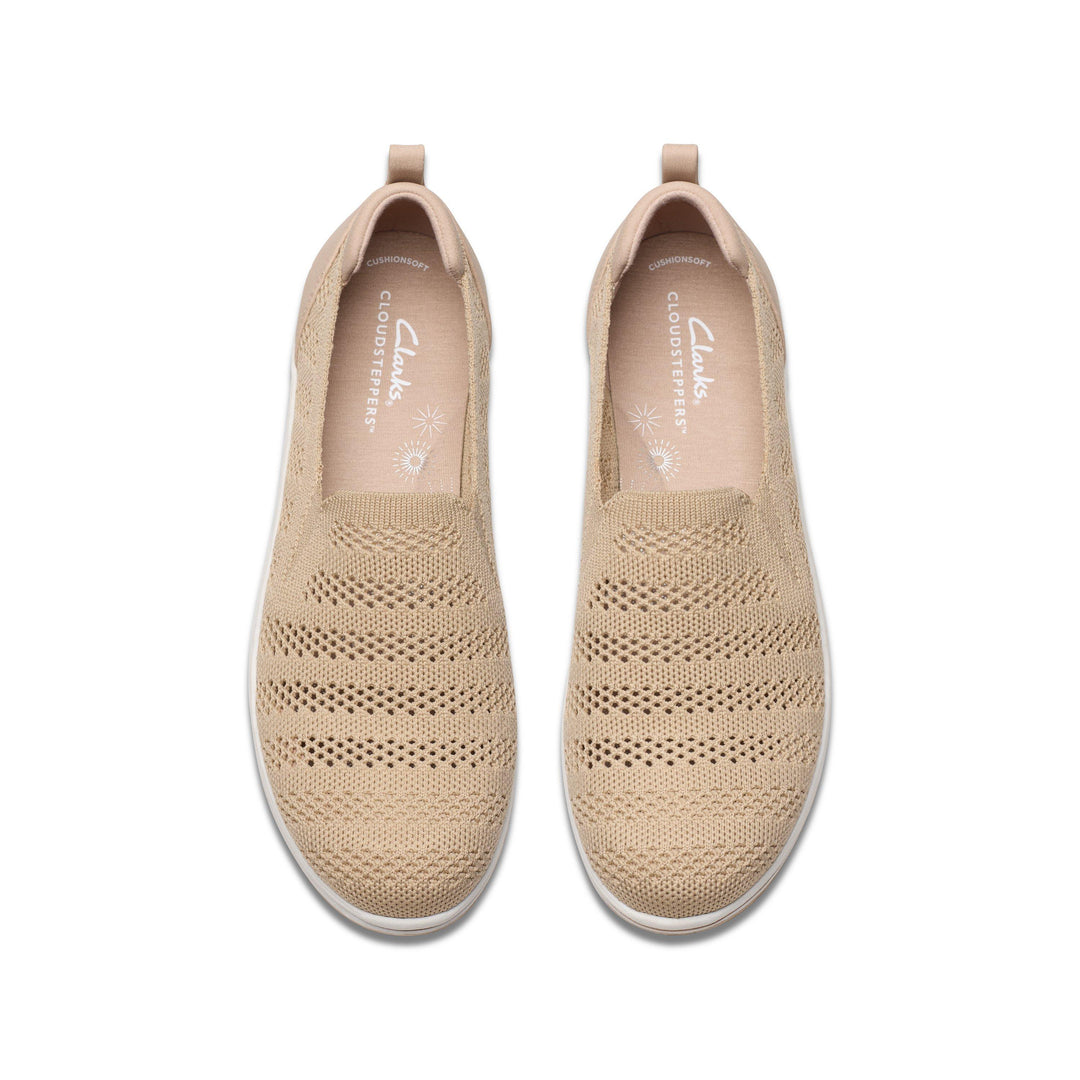 Clarks: Breezey Izzy Sand