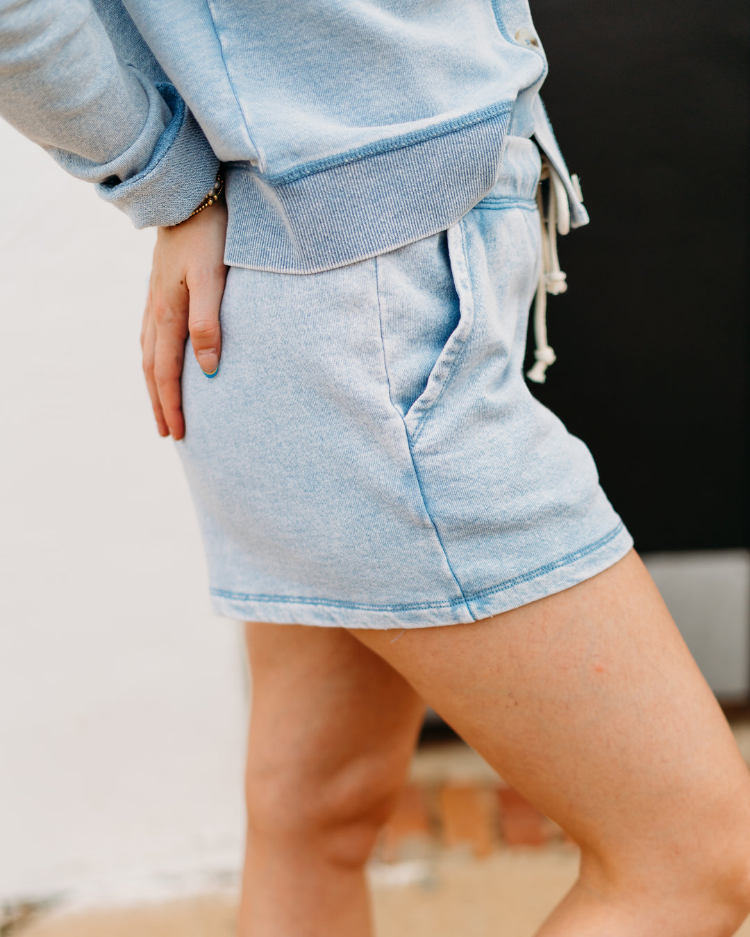 Z Supply: Hunter Knit Denim Short in Washed Indigo