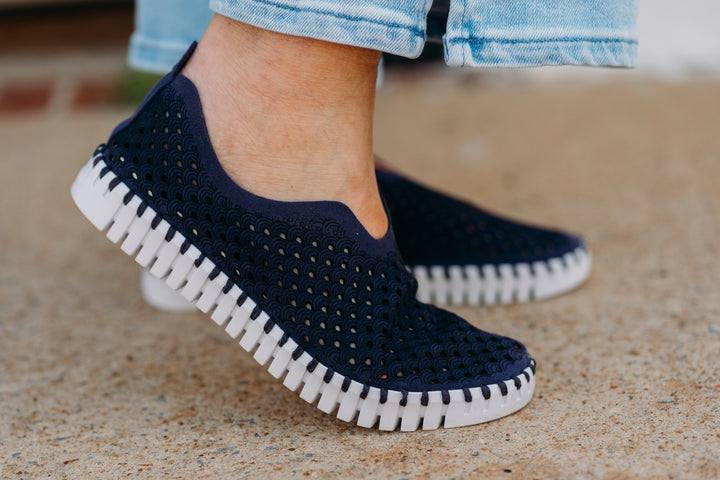 Ilse Jacobsen: Tulip 139 Shoes in Navy - The Vogue Boutique