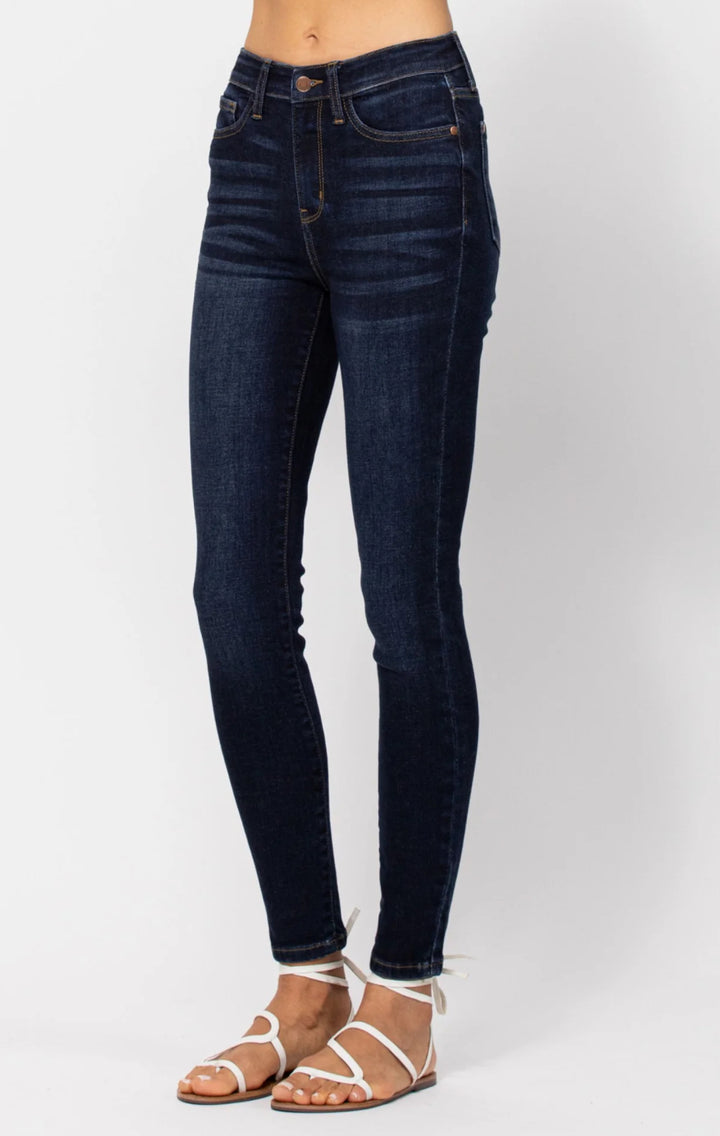 Judy Blue: Hi-Waist Skinny W Handsanding 82253REG
