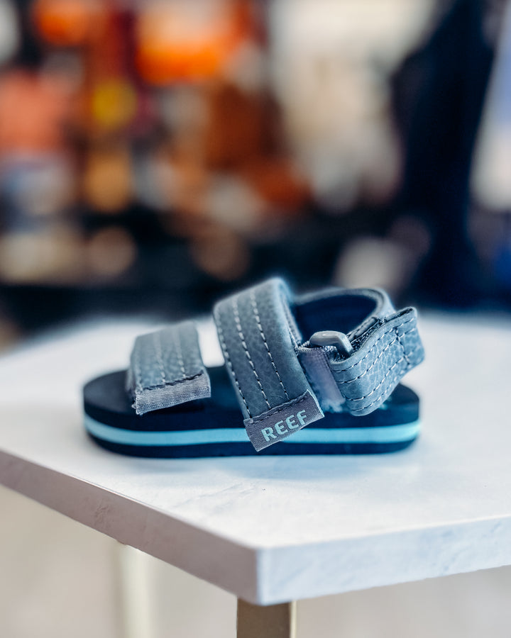 Reef: Kids Ahi Convertible in Grey/Aquifer