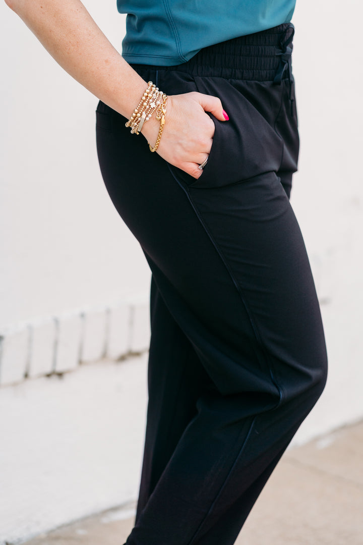 Spanx: On the Move Slim Pant in Very Black