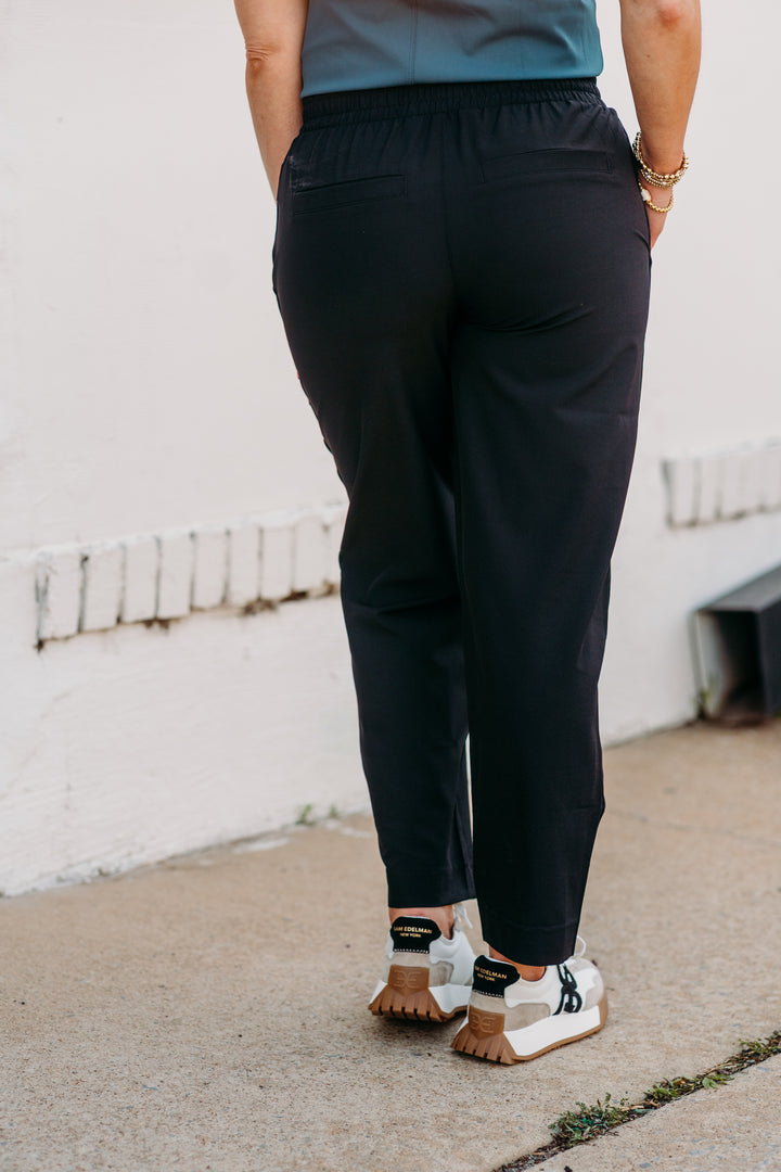 Spanx: On the Move Slim Pant in Very Black