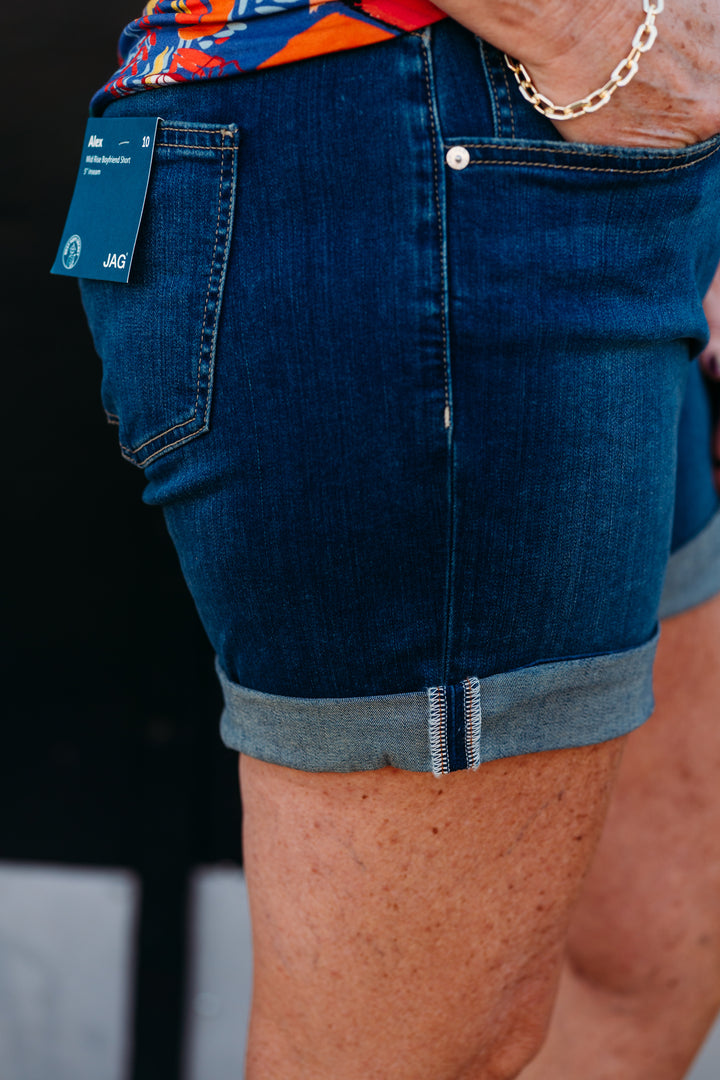 Jag: Alex Boyfriend Short in Brilliant Blue J5124SSJ305