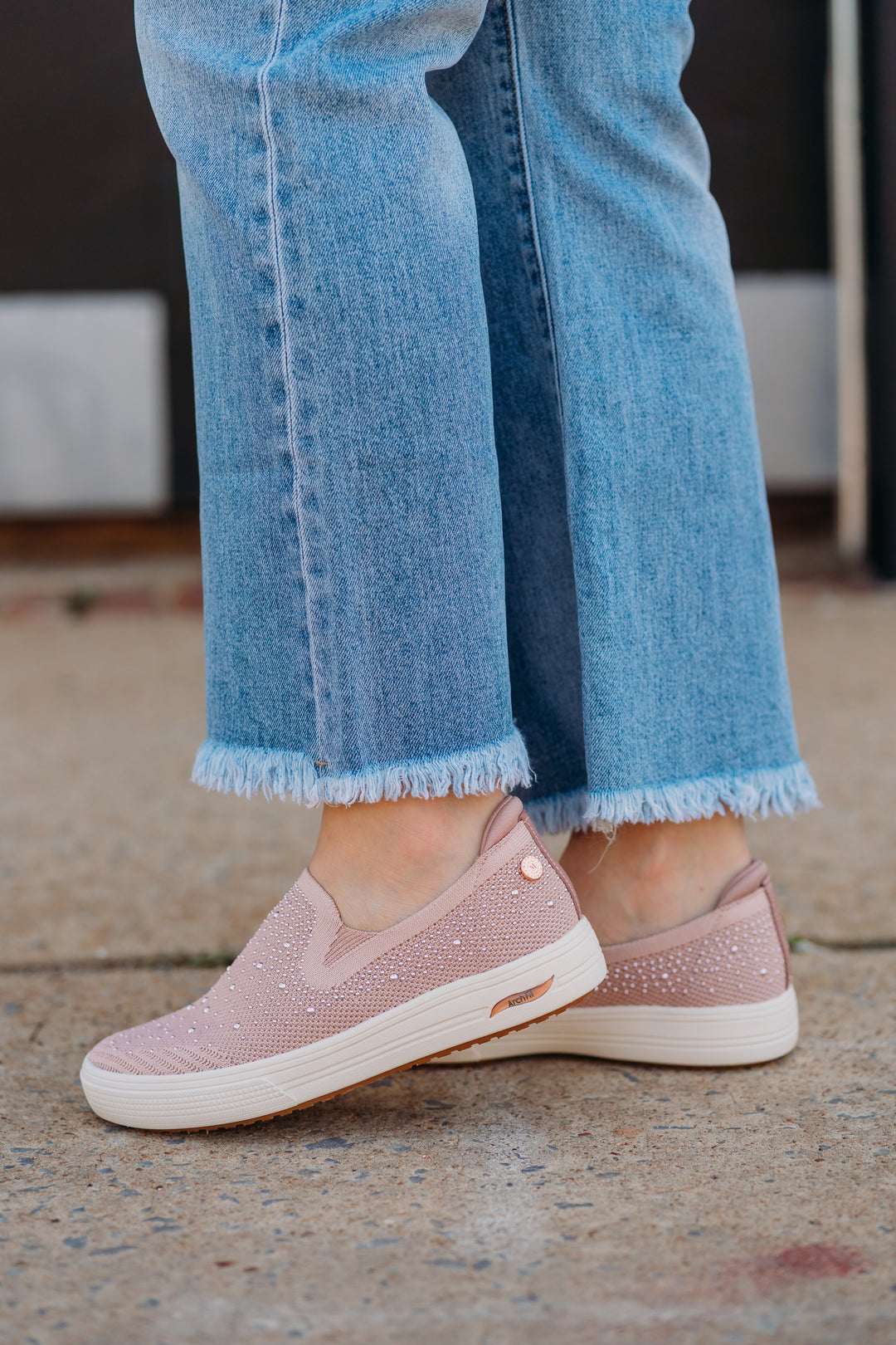 Skechers: Arch Fit Arcade Sneakers Glitz Gal in Rose