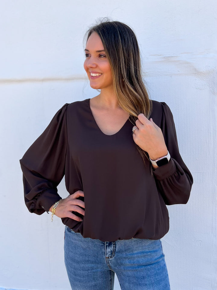 Karen Kane: Puff Sleeve Top in Brown