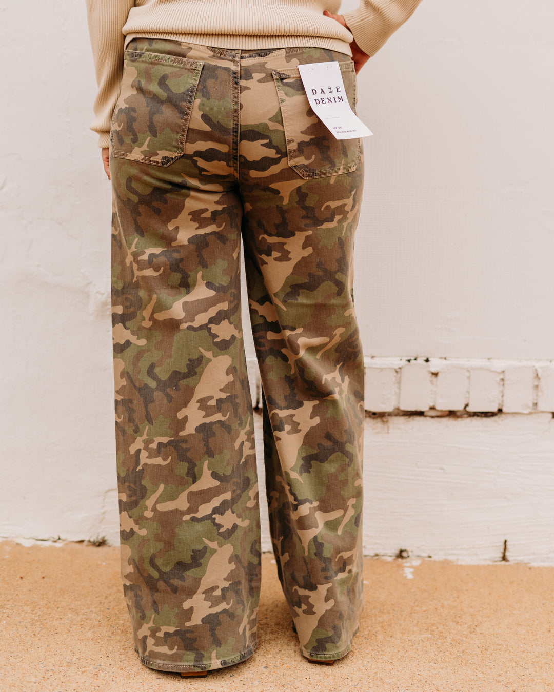 Daze: Far Out Patchpocket High Rise Wide Leg in Hideaway