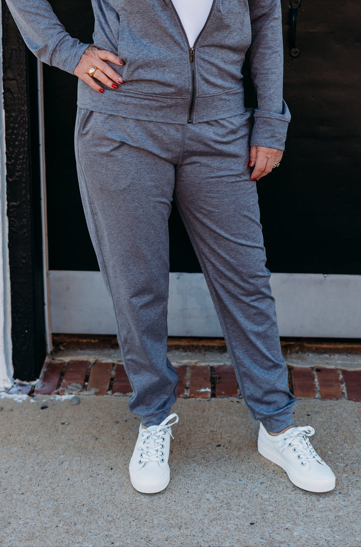 Gylder: Serene Jogger in Ash Grey