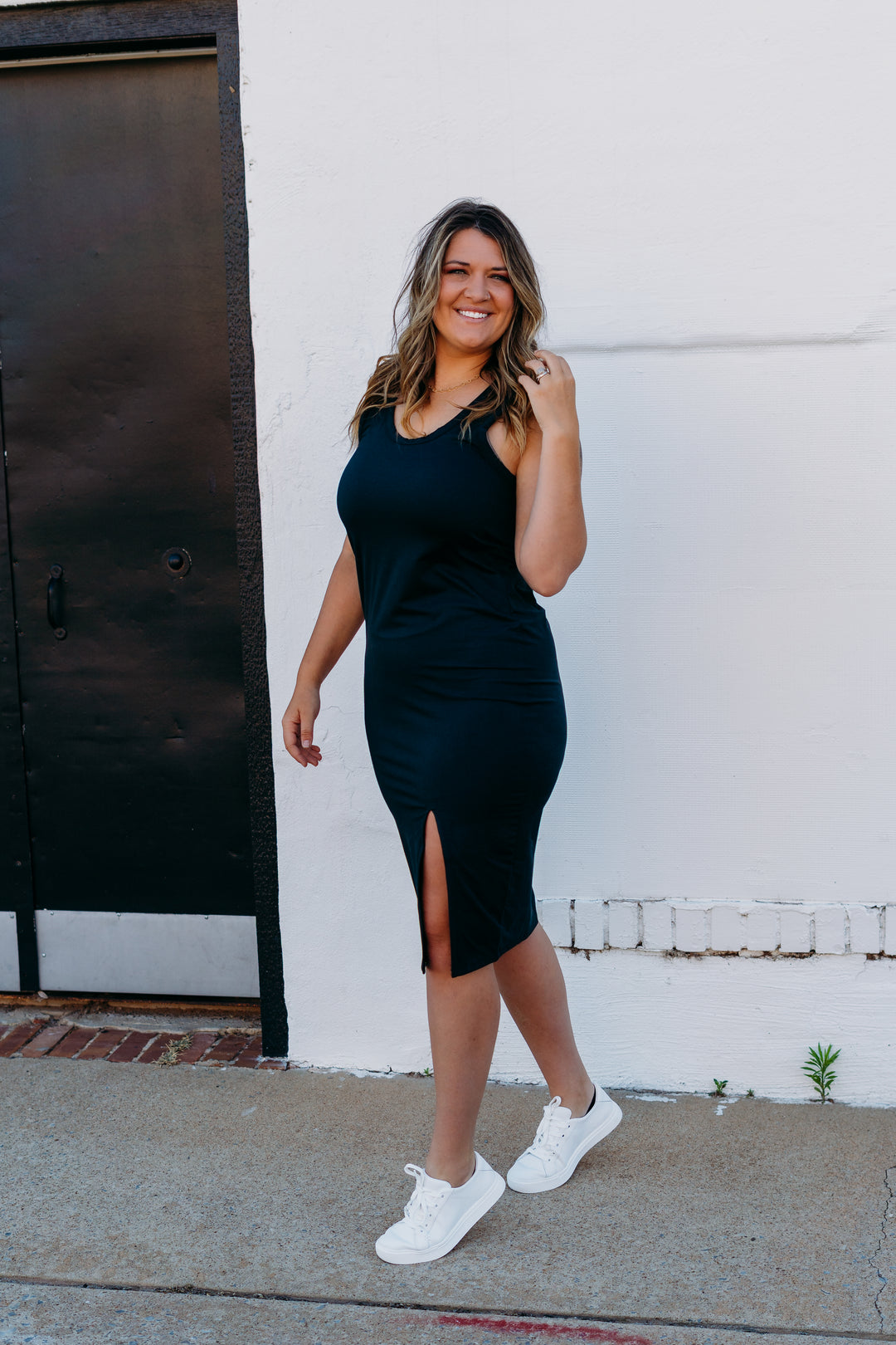 Gylder: Breezy Midi Dress in Black