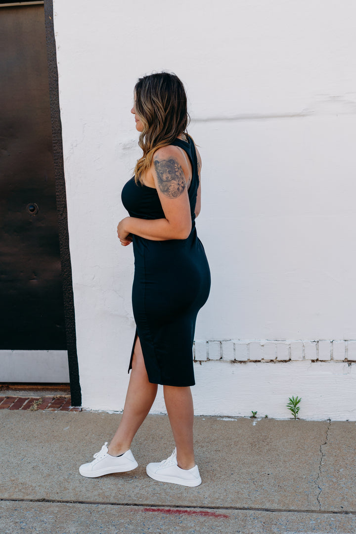 Gylder: Breezy Midi Dress in Black