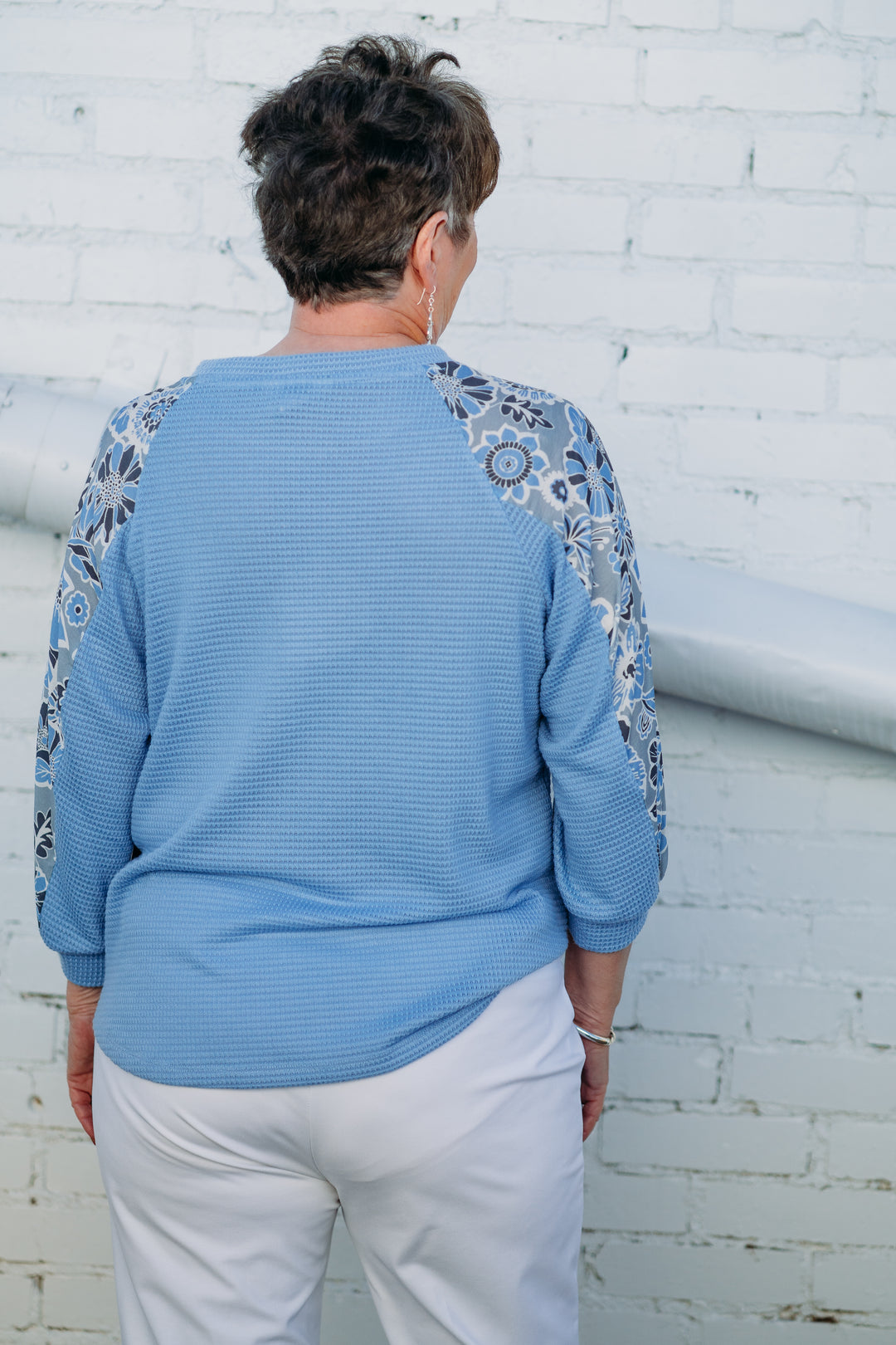 Multiples: Cuffed Raglan 3/4 Sleeve Scoop Neck Top in CRNFLR M15210TM