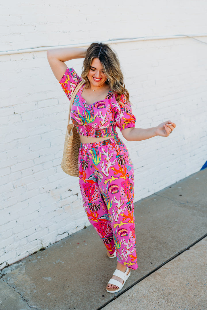 Joy Joy: Seashells Cinch Waist Crop Top in Pink 72D7554