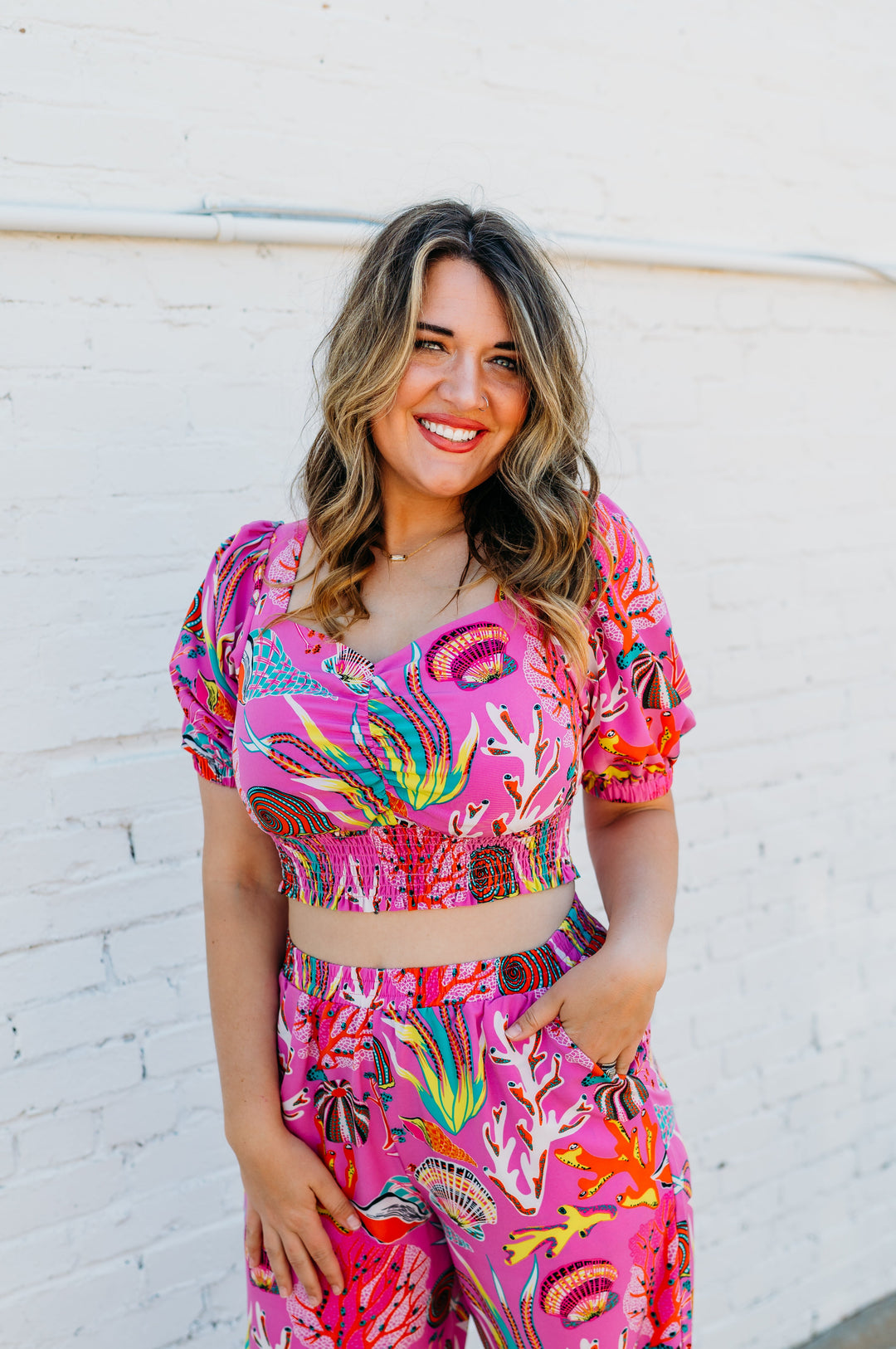 Joy Joy: Seashells Cinch Waist Crop Top in Pink 72D7554