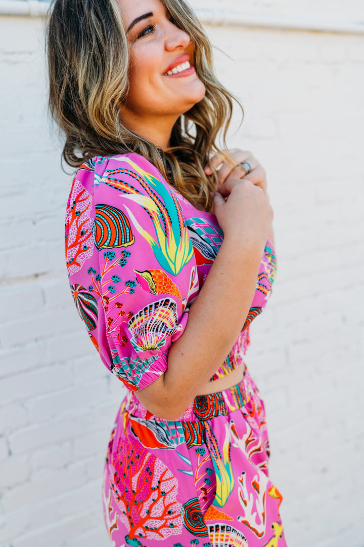 Joy Joy: Seashells Cinch Waist Crop Top in Pink 72D7554