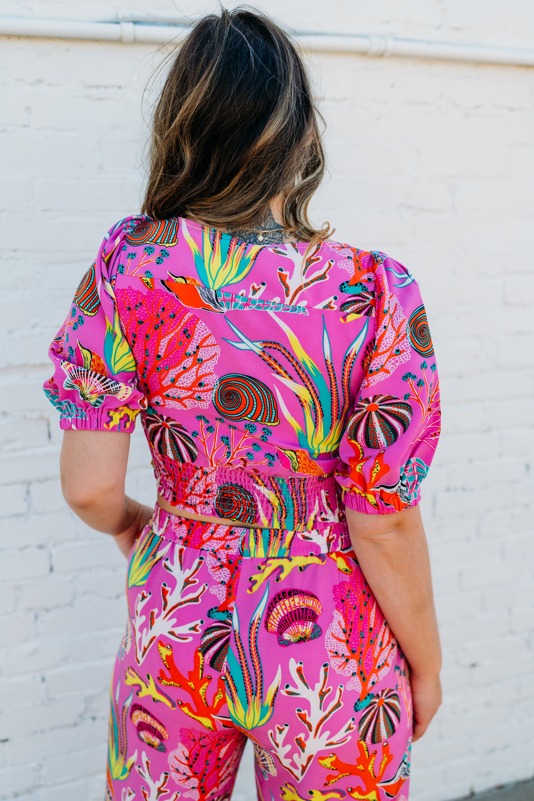 Joy Joy: Seashells Cinch Waist Crop Top in Pink 72D7554