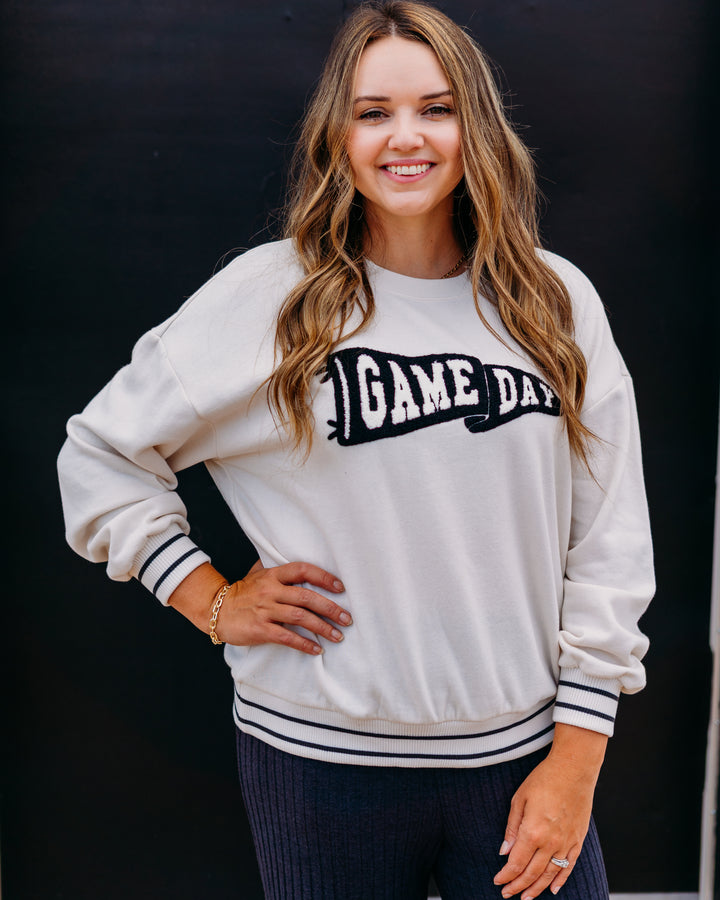 Z Supply: Oversized Let's Go Sweatshirt in Vanilla Ice ZLT253100