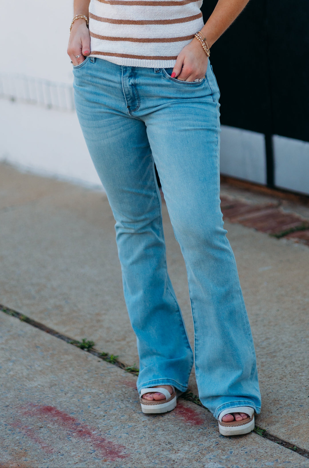 Kut: Ana High Rise Fab Ab Flare Jeans in Fun