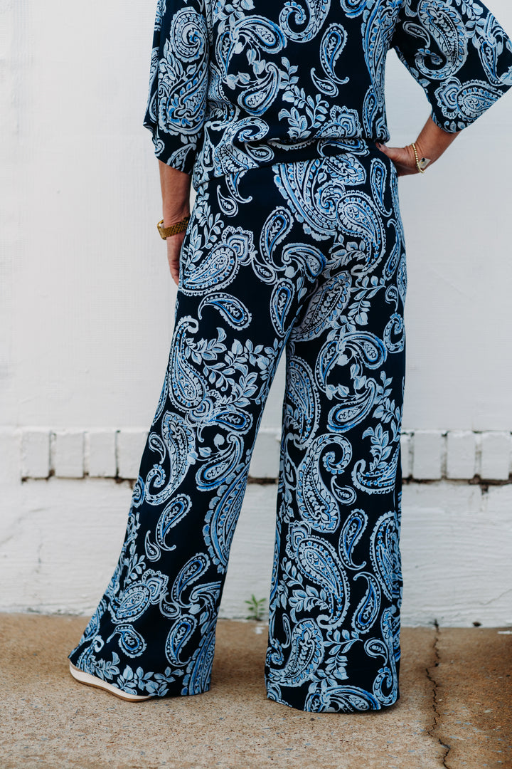 Karen Kane: Wide Leg Pants in Paisley Print