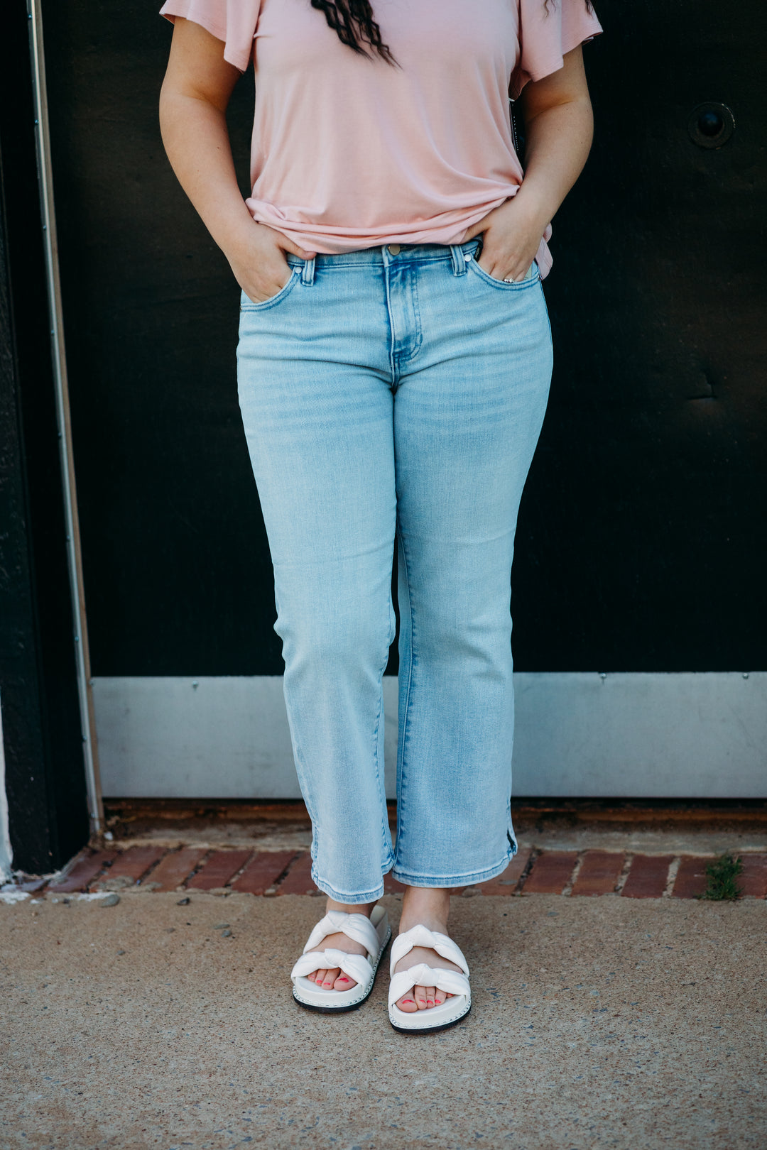 Liverpool: Hannah Cropped Flare Slit Hem in Clarkdale