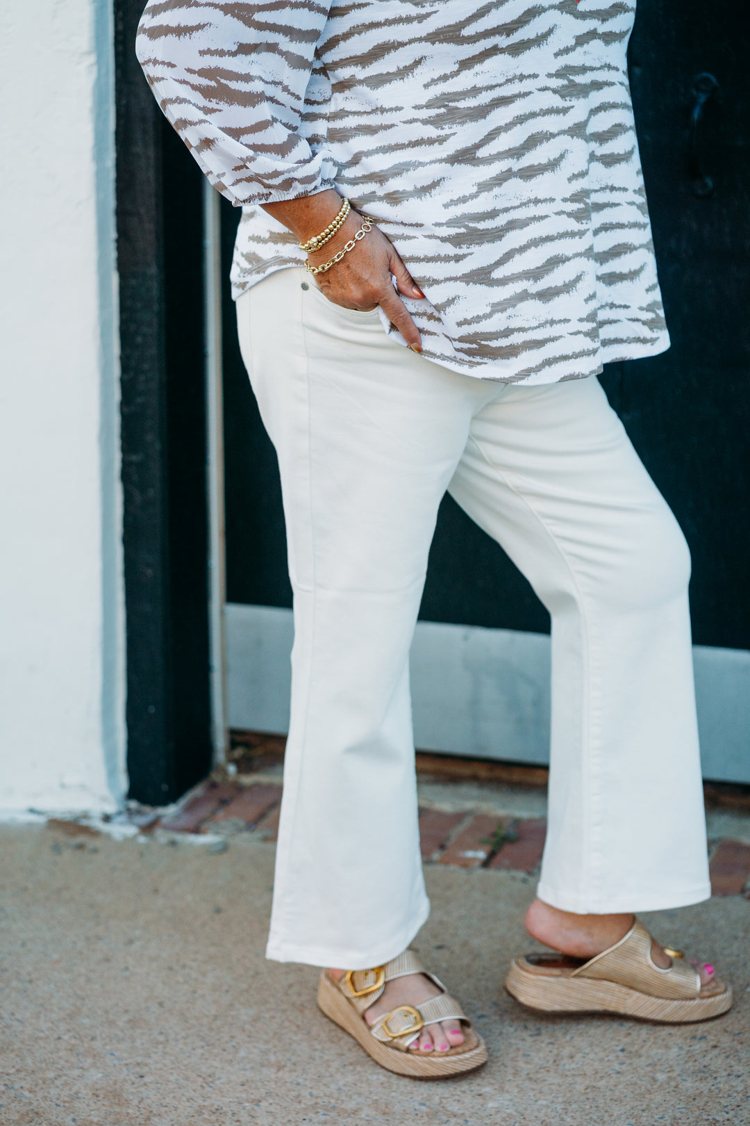 Liverpool: Hannah Crop Flare in White