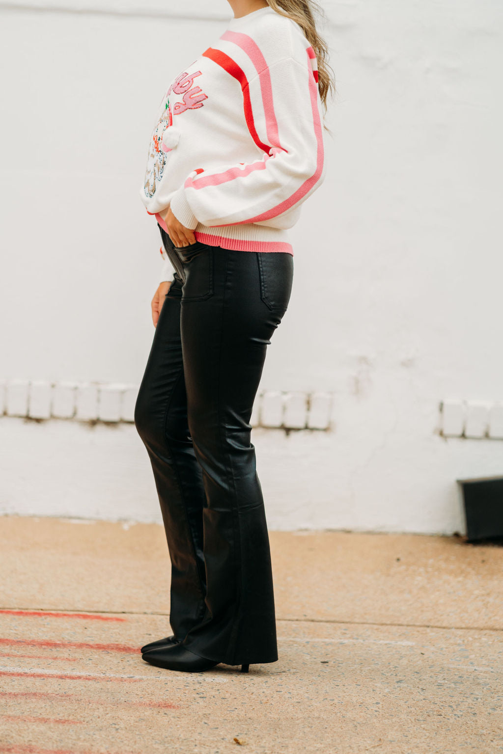 Kut: Stella High Rise Flare Raw Hem in Black