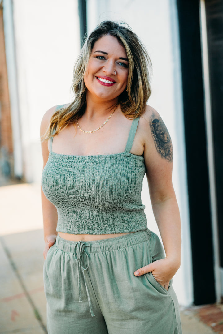 Z Supply: Amelie Linen Top in Avocado