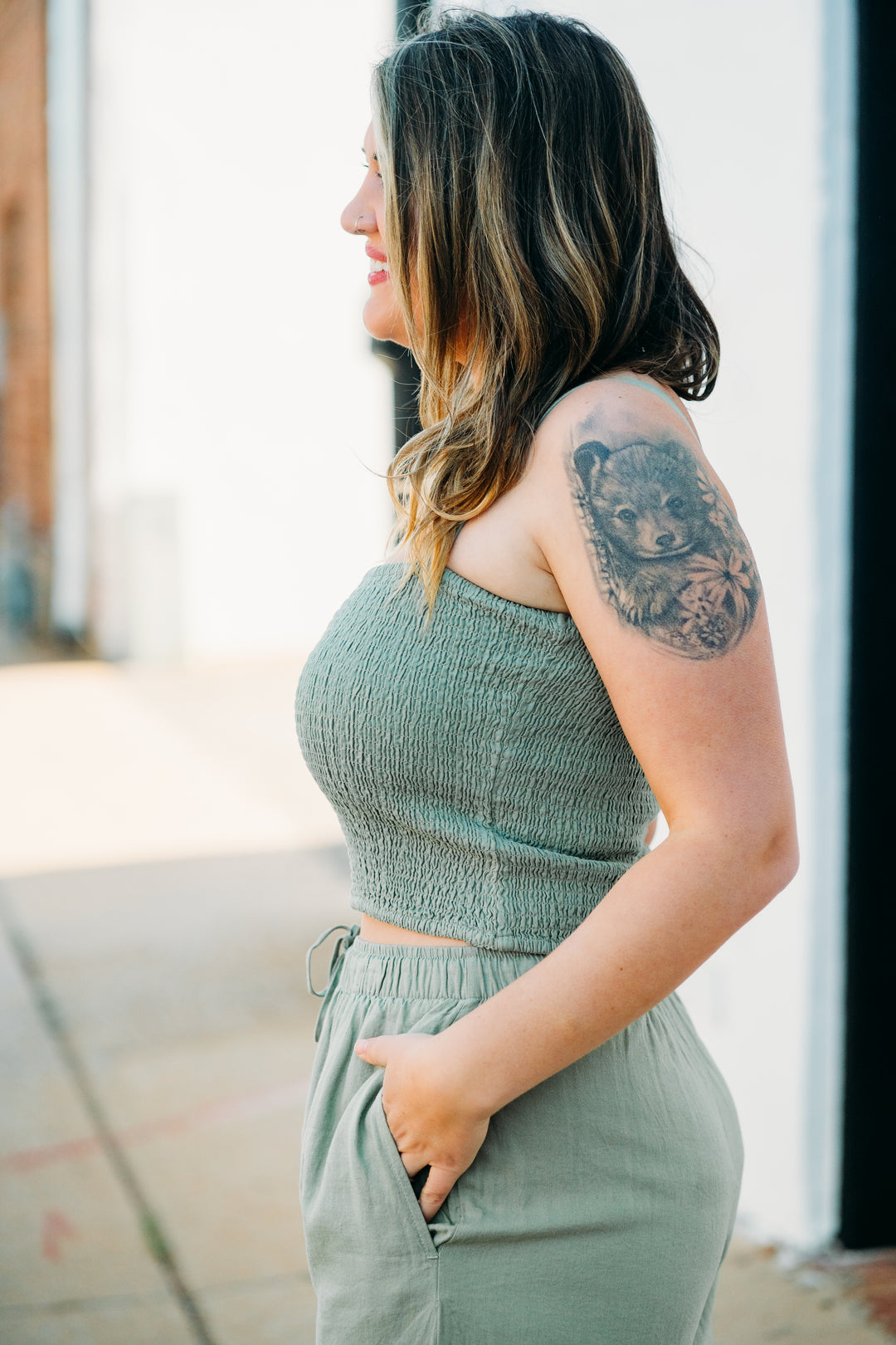 Z Supply: Amelie Linen Top in Avocado