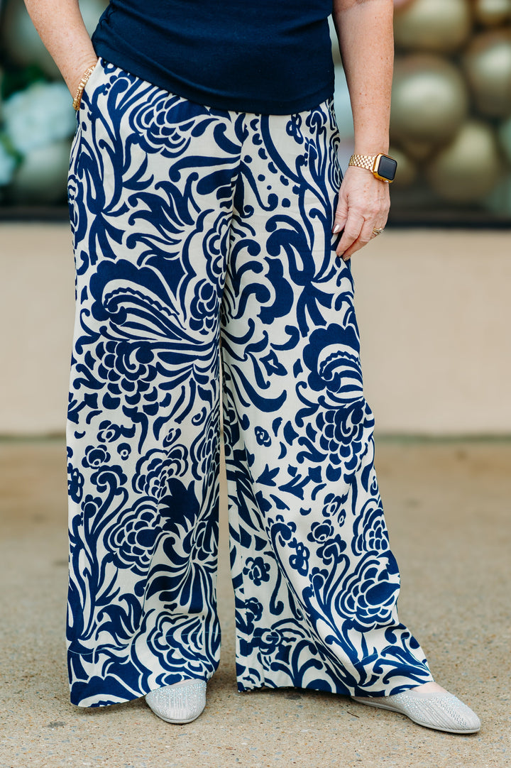 Karen Kane: Wide Leg Pants in Print