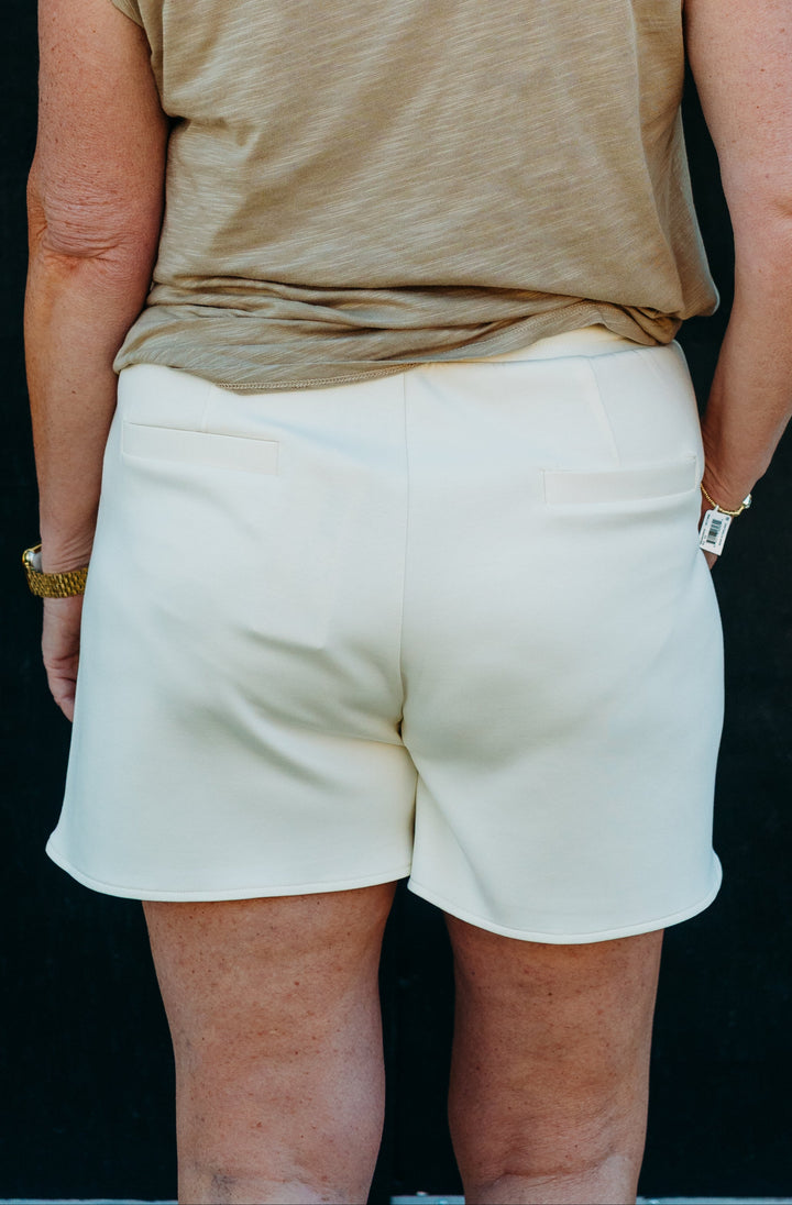 Esqualo: Modal Short in ECRU 05201