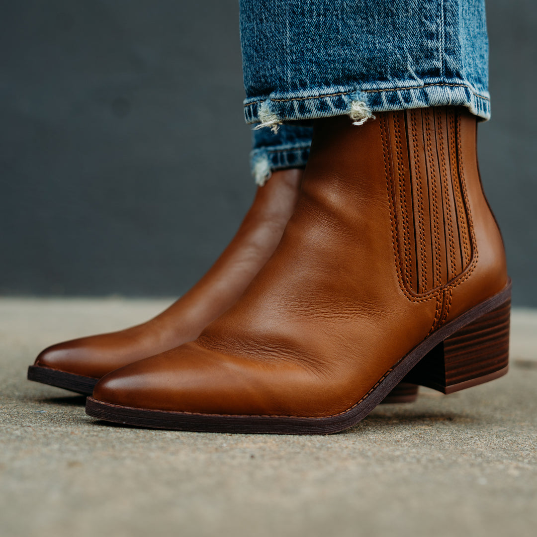 Clarks: Morzine Top Boots in Tan Leather 26178820