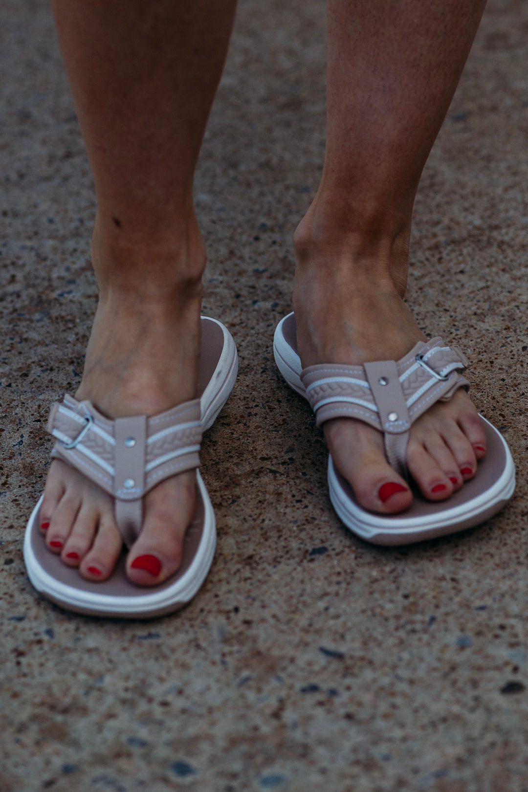 Clarks: Breezey Sun Sand