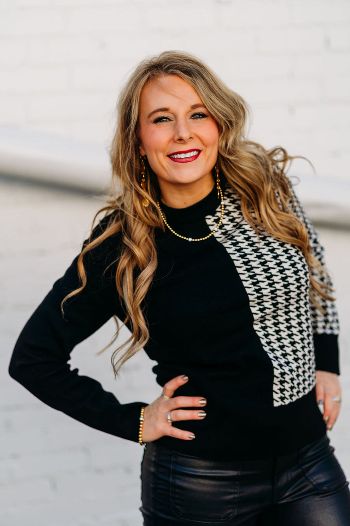 Liverpool: Long Sleeve Crew Neck Blocked Sweater in Black & White Houndstooth