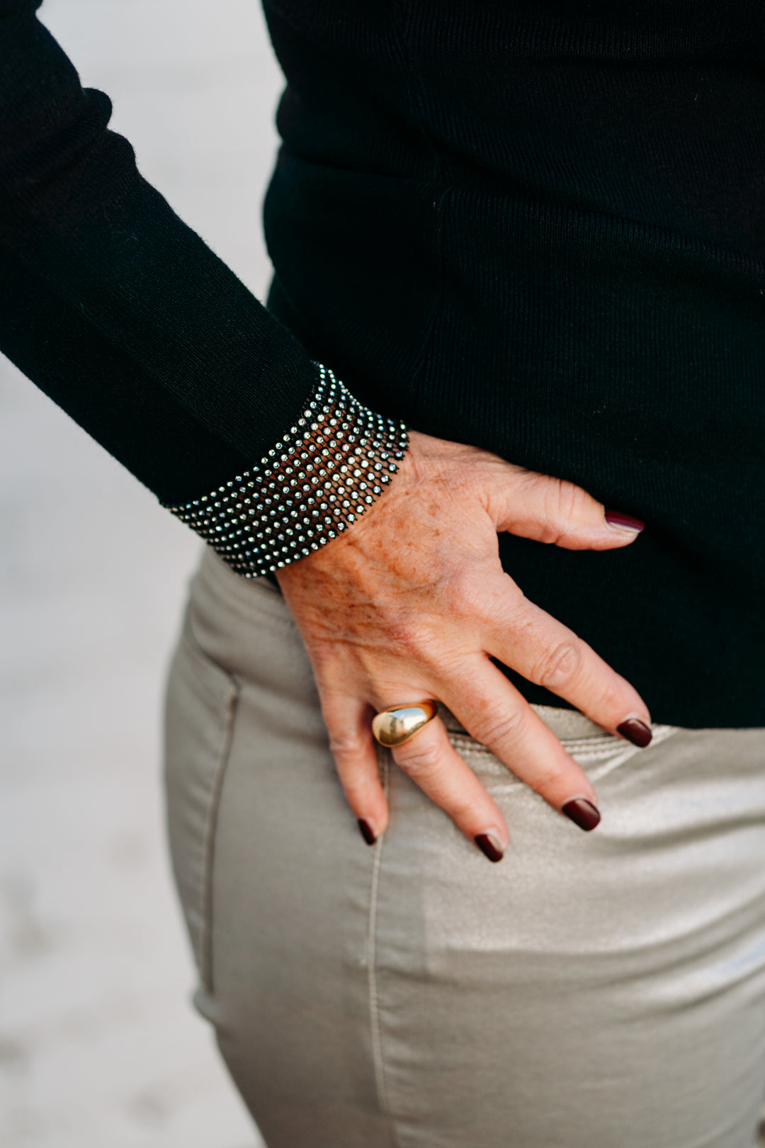 Frank Lyman: Black sweater 244698U