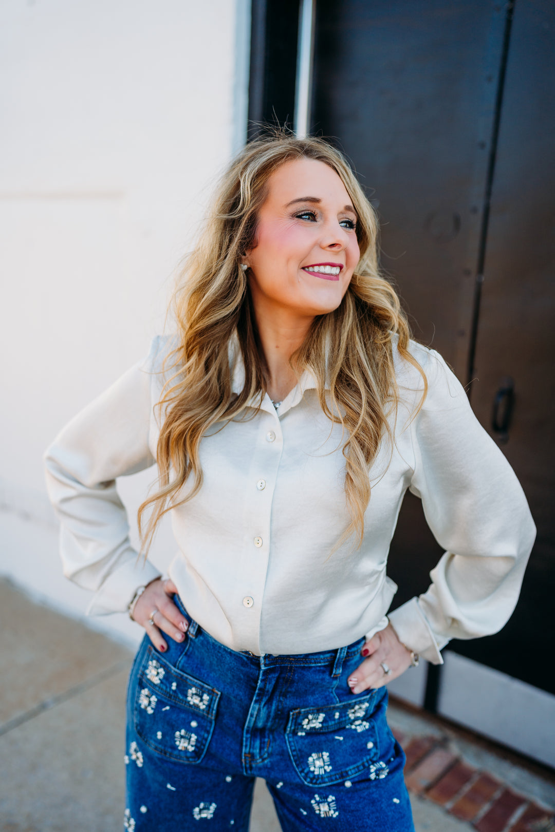 Karen Kane: Satin Side Pleat Shirt in Cream