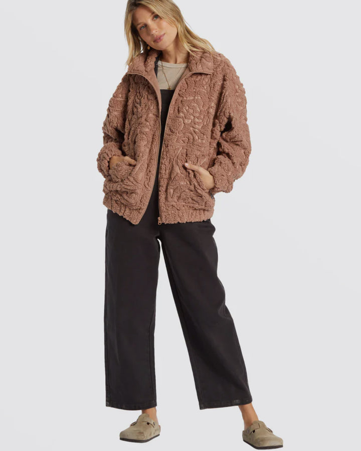 Billabong: First Light Jacket in Sweet Earth