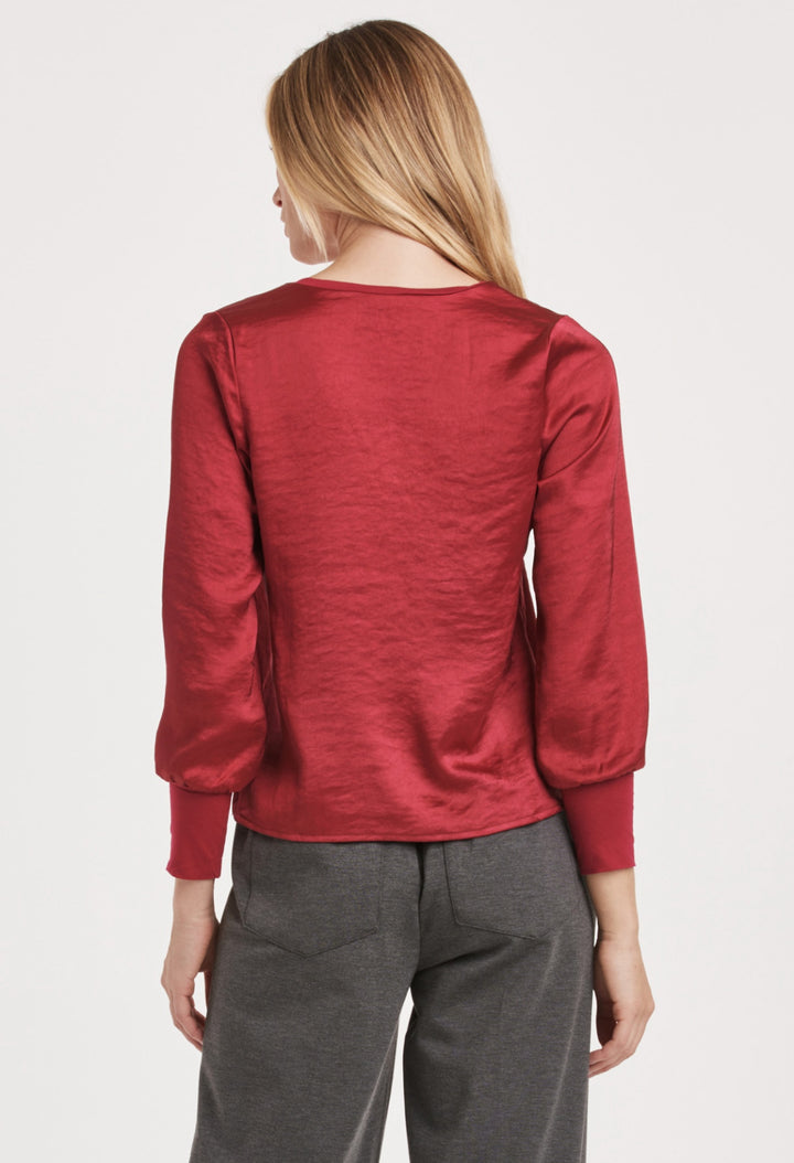 Another Love: Aya in Granada