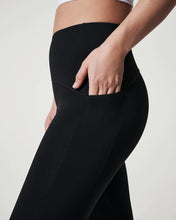Load image into Gallery viewer, Spanx: Booty Boost 7/8 Pocket Leggings in Black
