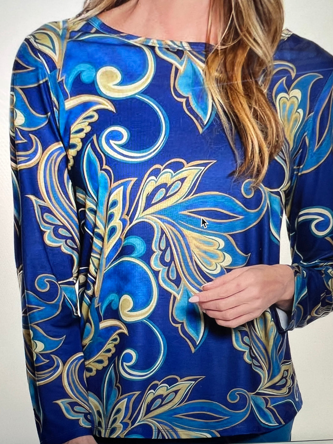Multiples: Scoop Neck Hem Print Knit Top in Multi (M45412TM)
