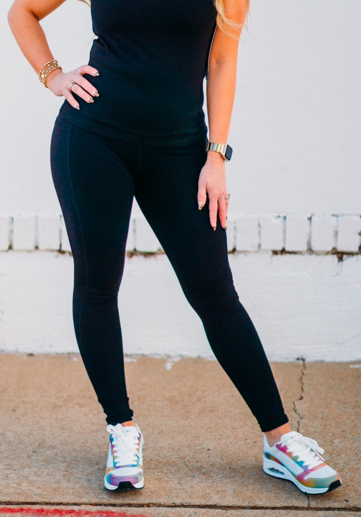 Skechers: GO WALK HW Legging in Black