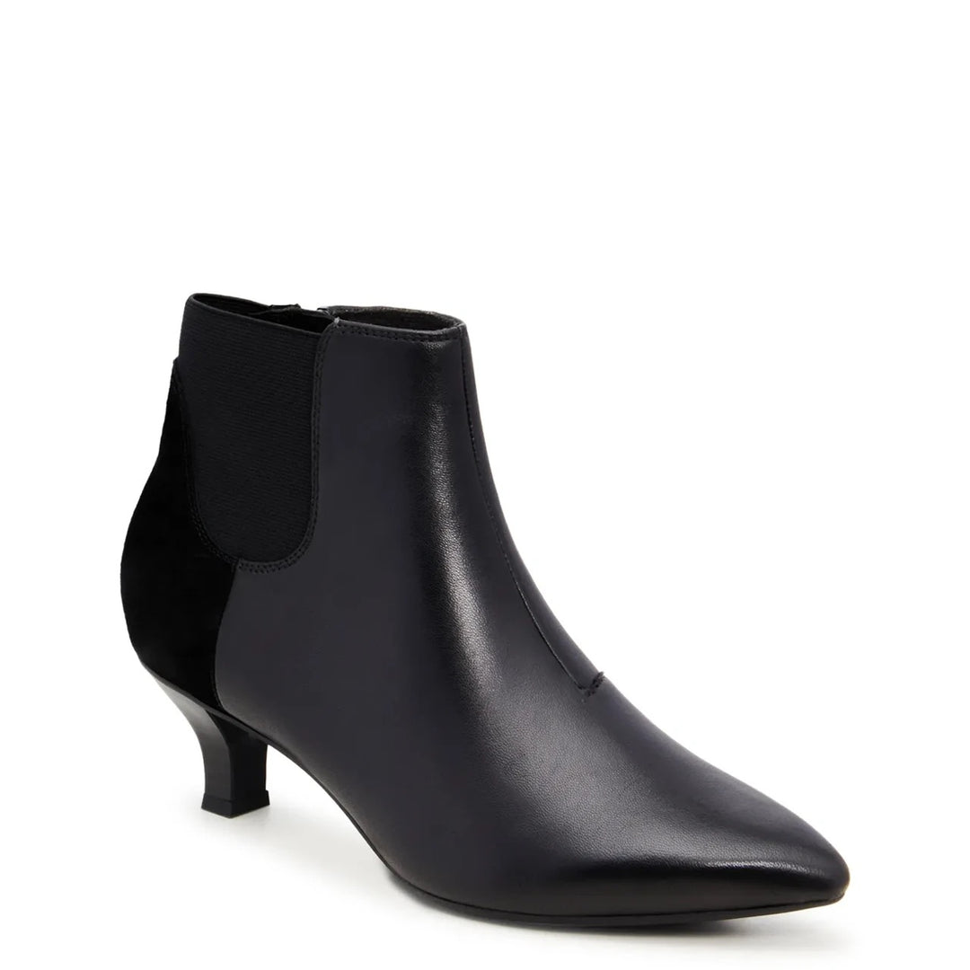 Clarks: Kepley Erin Boot in Black 26180128