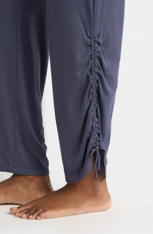 Ugg: W Vyanna Pant Rib Knit in Thundercloud