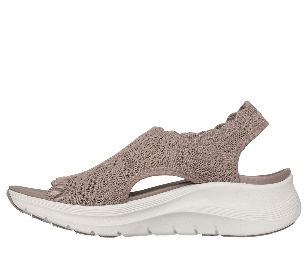Skechers:Arch Fit Flawless Choice Sandals in Mocha