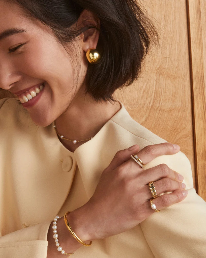 Kendra Scott: Kaitlin Hoop Earrings in Gold