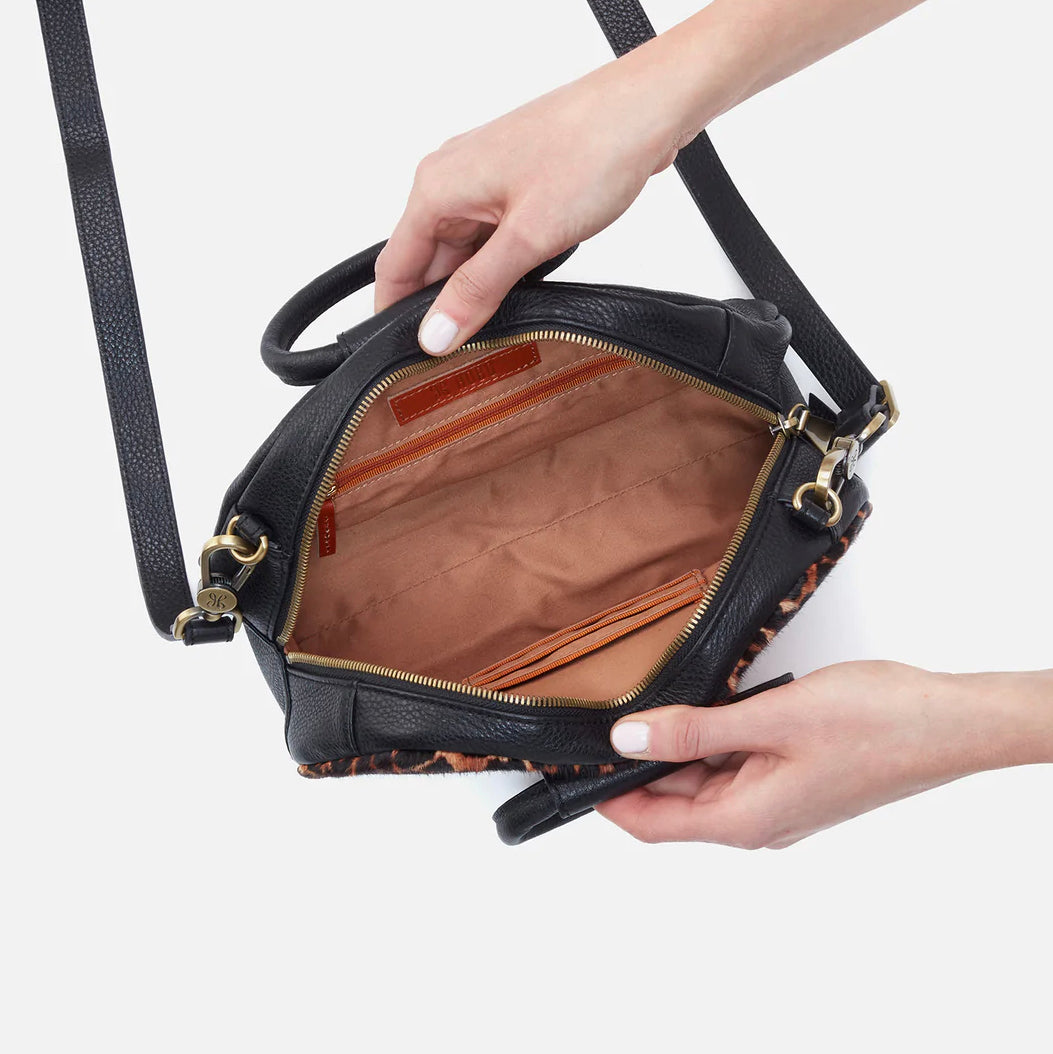Hobo: Sheila Small Satchel in Leopard
