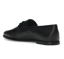 Load image into Gallery viewer, Vince Camuto: Foronni Black Loafers
